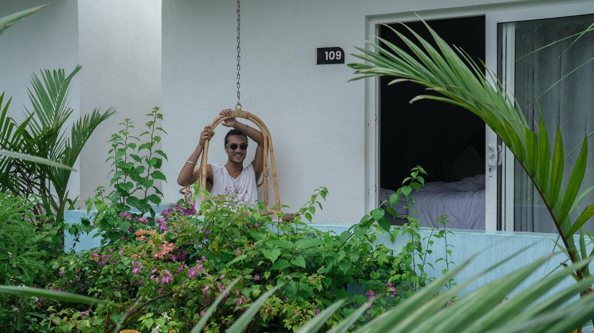 Whiteflower Resort Morjim Luaran gambar