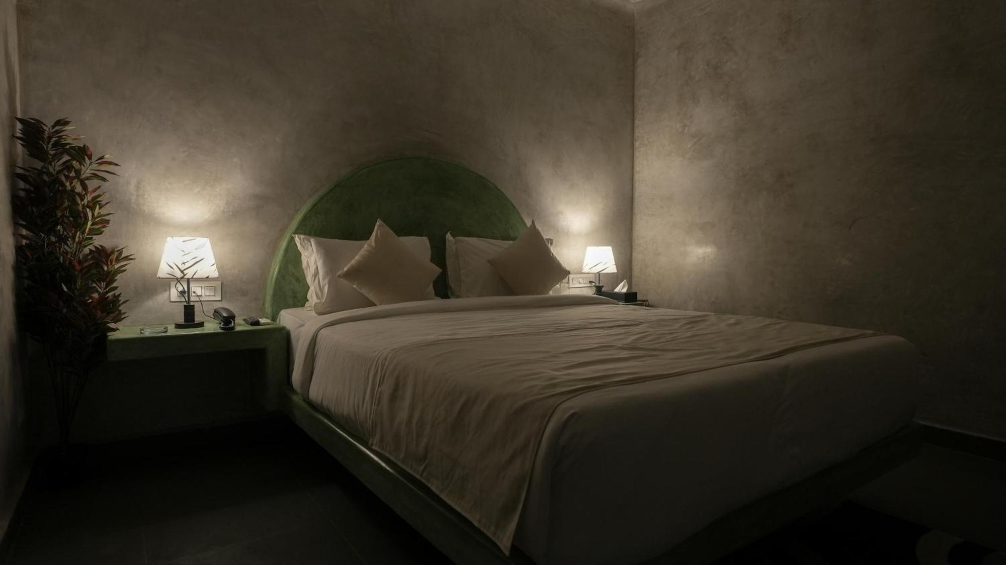 Whiteflower Resort Morjim Luaran gambar
